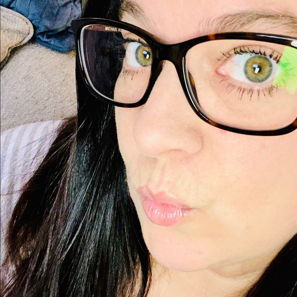 Meet your Posher, Terri